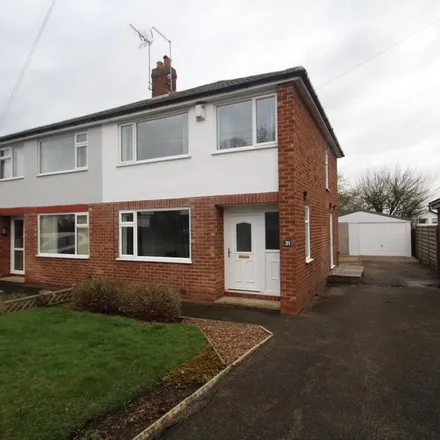 Rent this 3 bed duplex on Hall Orchards Avenue in Wetherby, LS22 6SN