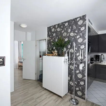 Rent this 2 bed apartment on Bergstraße 65 in 70186 Stuttgart, Germany