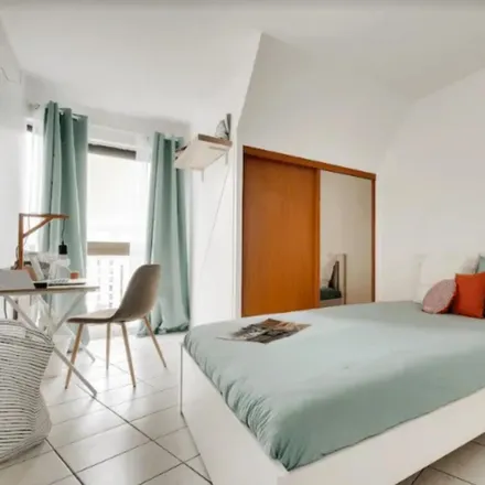 Rent this 5 bed room on 54 Avenue Jean Jaurès in 75019 Paris, France
