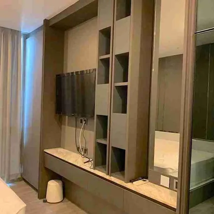 Rent this 1 bed apartment on The Room in Pridi Banomyong Soi 3, Vadhana District