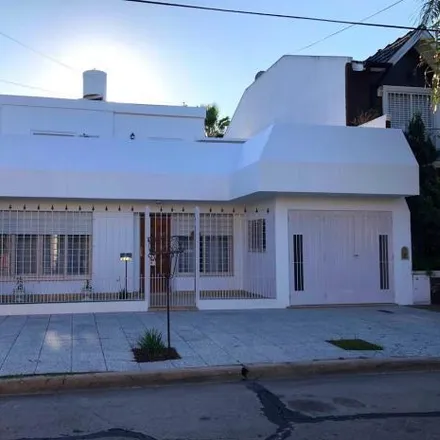 Image 1 - Doctor Cosme Argerich 128, Partido de Morón, 1706 Haedo, Argentina - House for sale