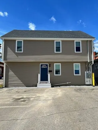 Rent this 3 bed house on 44 East Street in North Attleborough, MA 02760