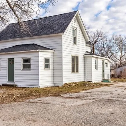 Buy this 3 bed house on 256 Race Street in Cambridge, Story County