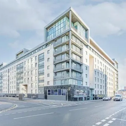 Buy this 2 bed apartment on Kingston Quay in Morrison Street, Glasgow