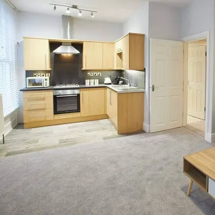 Image 2 - Whitby, YO21 3ES, United Kingdom - Apartment for rent