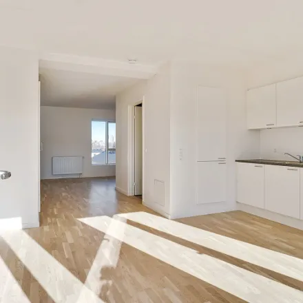 Rent this 4 bed apartment on Rødovre Parkvej in 2610 Rødovre, Denmark