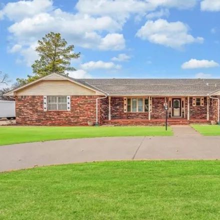 Buy this 3 bed house on 5 Liberty Lane in Elk City, OK 73644
