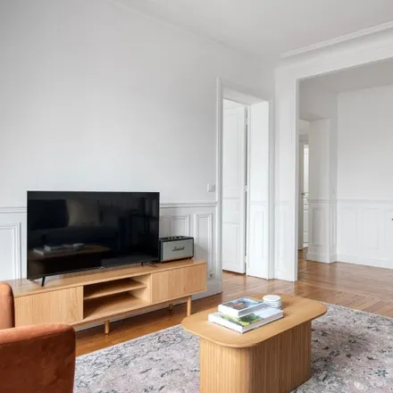 Rent this 3 bed apartment on 7 Rue Vital in 75116 Paris, France