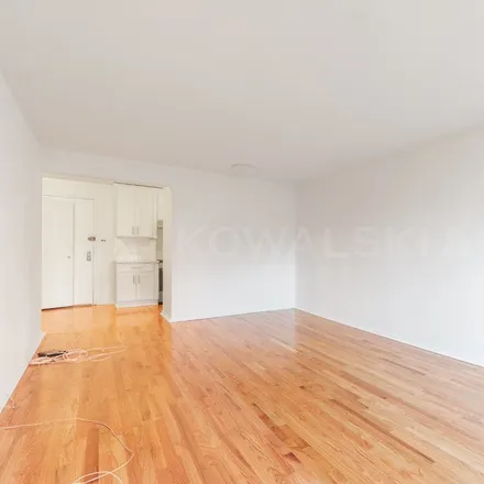 Image 3 - 165 Christopher Street, New York, NY 10014, USA - Apartment for rent