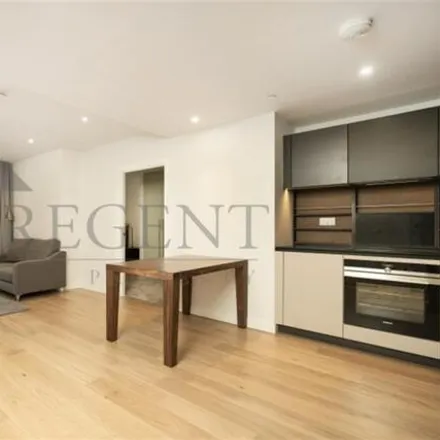 Rent this 2 bed room on Block G in Park Street, London