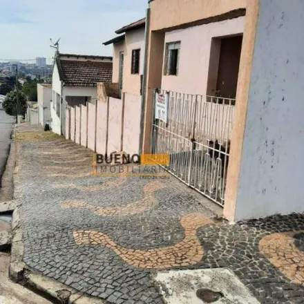 Buy this 3 bed house on Rua Júlio Leme in Vila Naidelice, Santa Bárbara d'Oeste - SP