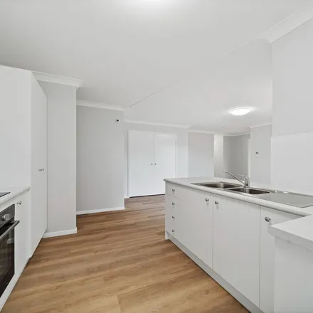 Image 6 - Seymour Court, Eagleby QLD 4129, Australia - Apartment for rent