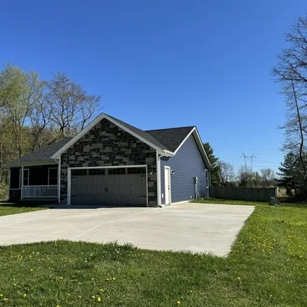 Image 3 - 1615 North Cowlitz Trail, Decatur County, IN 47240, USA - House for sale