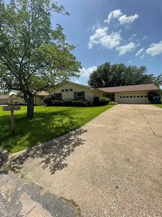 Buy this 3 bed house on 509 Bryan Drive in Denison, TX 75020