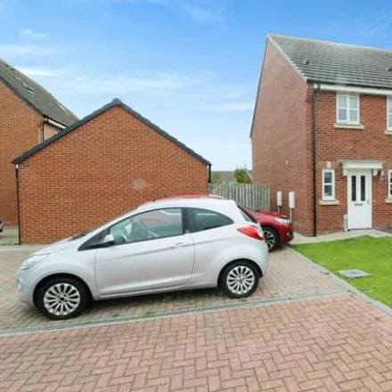 Buy this 3 bed duplex on Ark Rise in Blyth, Nottinghamshire