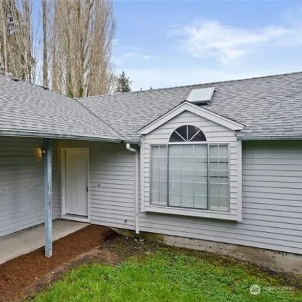 Buy this 3 bed house on 1815 South 245th Place in Des Moines, WA 98198