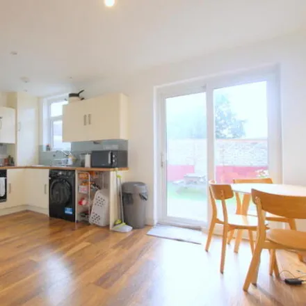 Rent this 3 bed house on Lymington Close in Lonesome, London