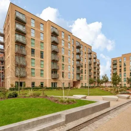 Buy this 1 bed apartment on The Warehouse / Sovereign in Memorial Avenue, Slough