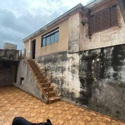 Buy this 3 bed house on Rua Olavo Bilac 206 in Centro, Mairiporã - SP