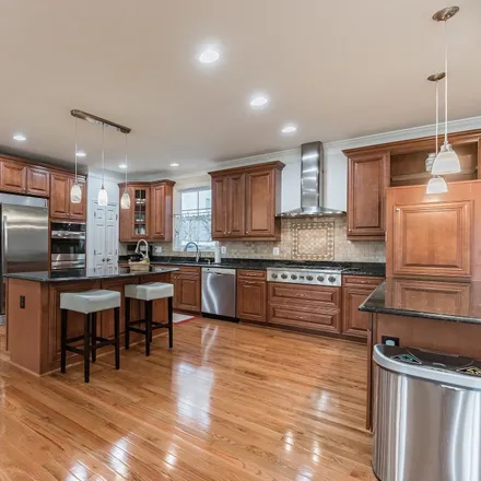 Buy this 6 bed house on 4727 11th Street North in Larchmont, Arlington