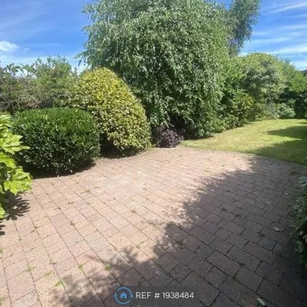 Image 3 - Black Horse Hill, West Kirby, CH48 4ET, United Kingdom - Apartment for rent