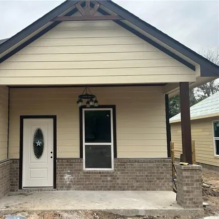 Image 2 - 1138 New York Street, Bryan, TX 77803, USA - House for sale