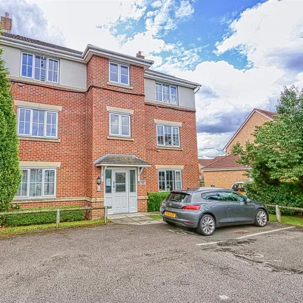 Rent this 2 bed apartment on Coniston House in Spinner Croft, Birdholme