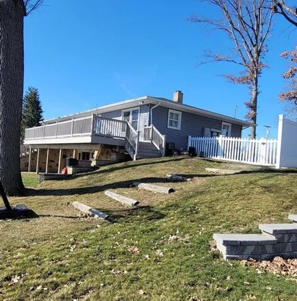 Buy this 3 bed house on 951 Pleasant Ridge Road in Quincy Township, MI 49082