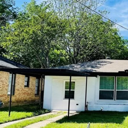 Buy this 3 bed house on 1903 Lansford Avenue in Dallas, TX 75224