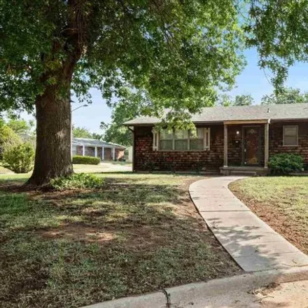 Buy this 3 bed house on 1389 East Cedar Drive in Stillwater, OK 74075