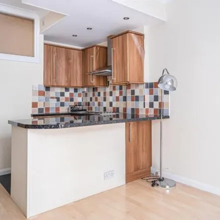 Image 3 - Russell Court, Woburn Place, London, WC1H 0LH, United Kingdom - Apartment for sale