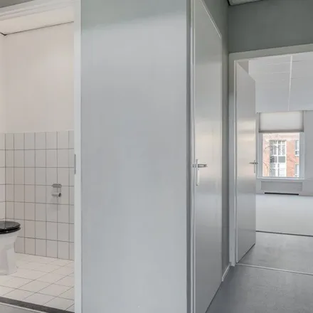 Rent this 2 bed apartment on Groot Schavernek 9a in 8911 BW Leeuwarden, Netherlands