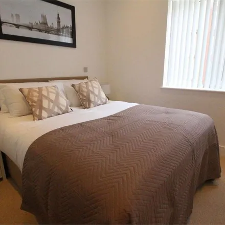 Rent this 1 bed apartment on Rose Glen in London, NW9 0LT