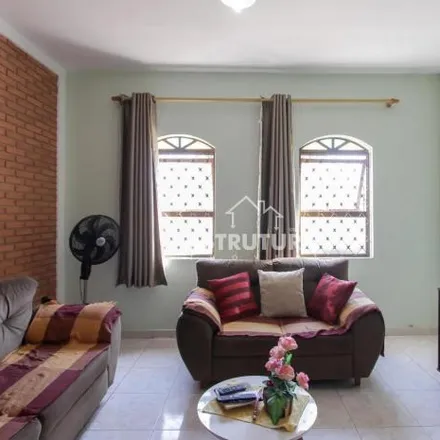 Buy this 2 bed house on Avenida P Quinze in Rio Claro, Rio Claro - SP