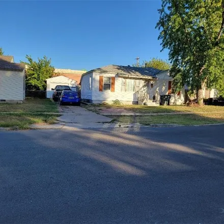 Buy this 3 bed house on Southeast 15th Street in Midwest City, OK 73020