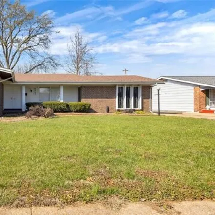 Buy this 4 bed house on 4065 Helmkampf Drive in Florissant, MO 63033