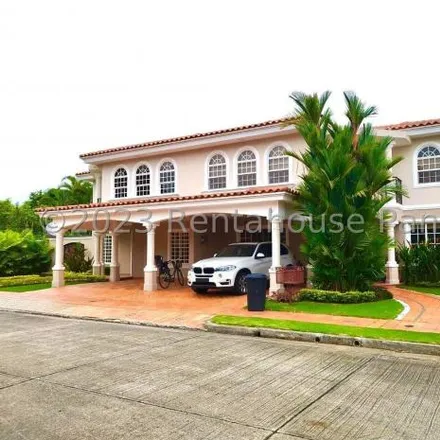 Buy this 4 bed house on Avenida de la Rotonda in Parque Lefevre, Panamá