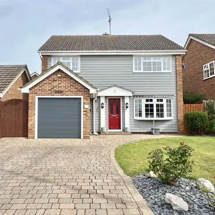Buy this 3 bed house on Coniston Close in Great Notley, CM77 7UJ