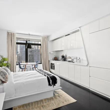 Rent this studio apartment on 90 West Street in New York, NY 10006