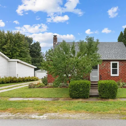 Buy this 3 bed house on 707 South Division Street in Flora, Carroll County