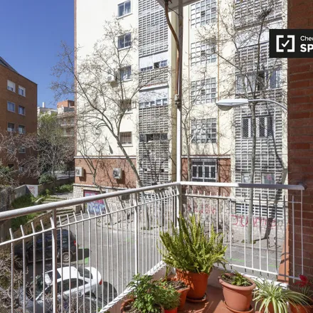 Image 5 - Madrid, Calle Jiloca, 28016 Madrid - Room for rent