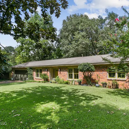 Image 2 - 998 Brookwood Road, Jackson, MS 39206, USA - House for sale