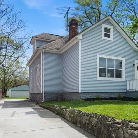 Buy this 3 bed house on 1077 Lockbourne Road in Columbus, OH 43206