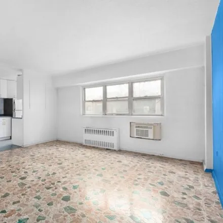 Image 4 - Duane Reade, 609 Columbus Avenue, New York, NY 10025, USA - Apartment for sale