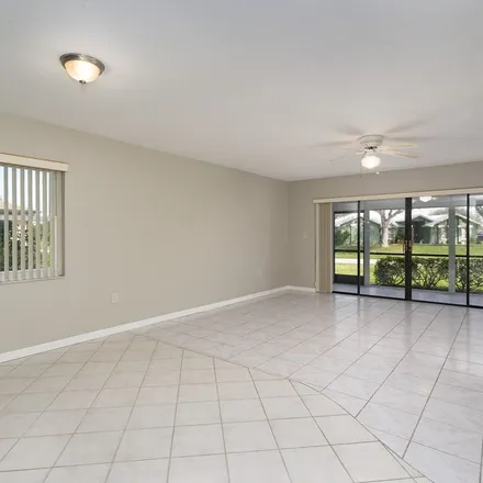 Image 5 - 17154 Waters Edge Circle, Lee County, FL 33917, USA - Apartment for rent