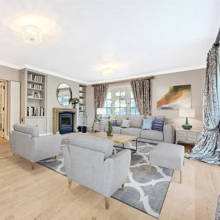 Image 3 - Warren Hall, Manor Road, Loughton, IG10 4RP, United Kingdom - House for rent