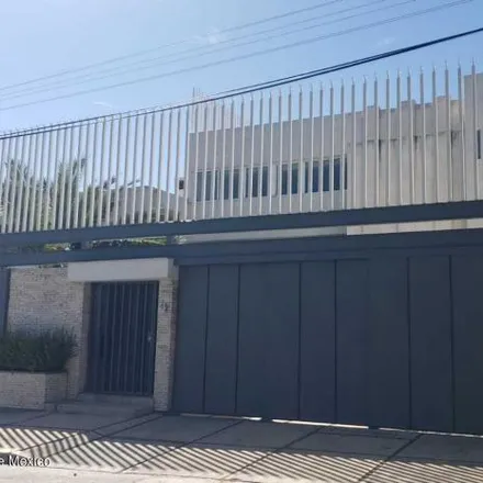 Rent this 3 bed house on Calle Fuente de Trevi in Colonia San Miguel Tecamachalco, 53950 Naucalpan de Juárez