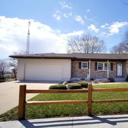 Buy this 4 bed house on 168 Willow Lawn Drive in Waverly, IA 50677