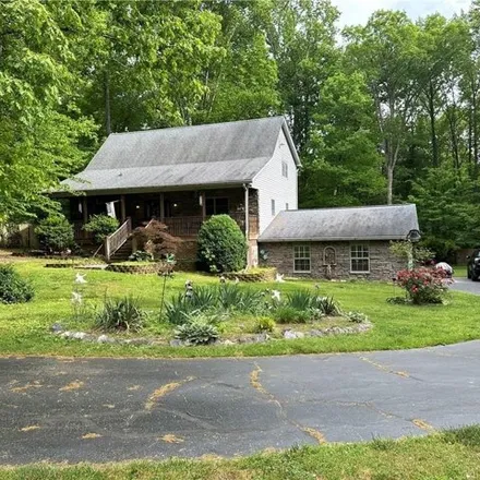 Image 1 - 7582 Watkins Ford Road, Forsyth County, NC 27284, USA - House for sale