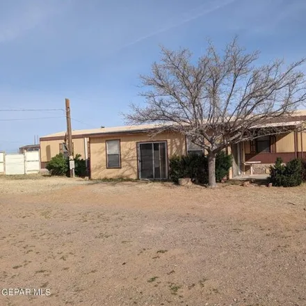 Image 1 - 411 Amparo Road, Chaparral, NM 88081, USA - House for sale